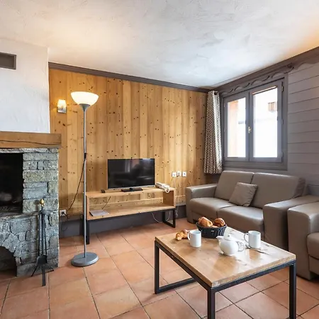 Hotel apartamentowy Des Neiges Plein Sud Val Thorens