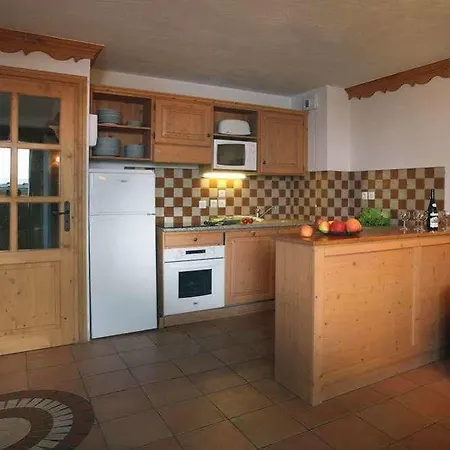 Hotel apartamentowy Des Neiges Plein Sud Val Thorens