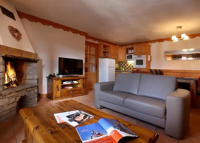 Apart Otel Des Neiges Plein Sud 4*