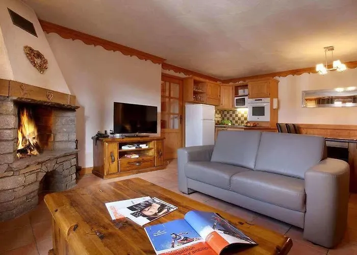 Des Neiges Plein Sud Apart Otel 4*