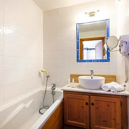 Des Neiges Plein Sud Appart hôtel 4*
