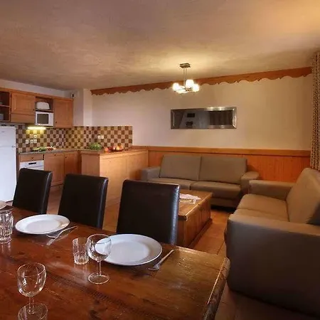 尼日普伦苏公寓式酒店 4*