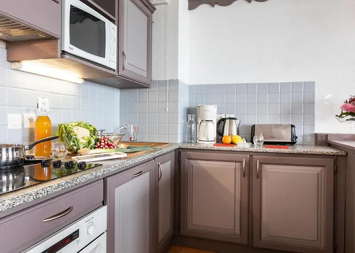 Des Neiges Plein Sud Apartmanhotel 4*