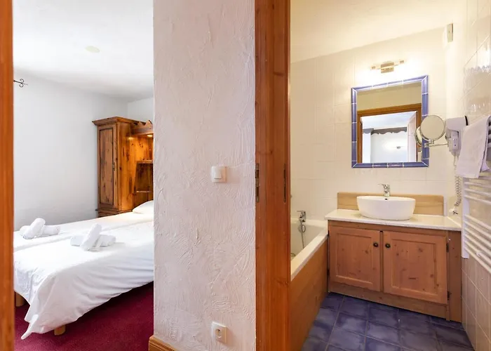 Apartmanhotel Des Neiges Plein Sud 4*